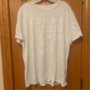 TOMMY HILFIGER TSHIRT SZ L